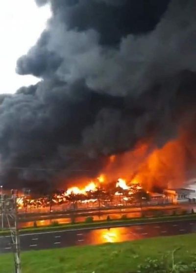 JAANH Vina Company in Yen Phong Industrial Park caught fire, collapsed a factory